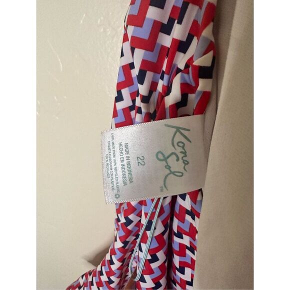 Kona Sol Red White Blue Geometric One Piece Swimsuit Plus Size 22 New - Picture 5 of 9